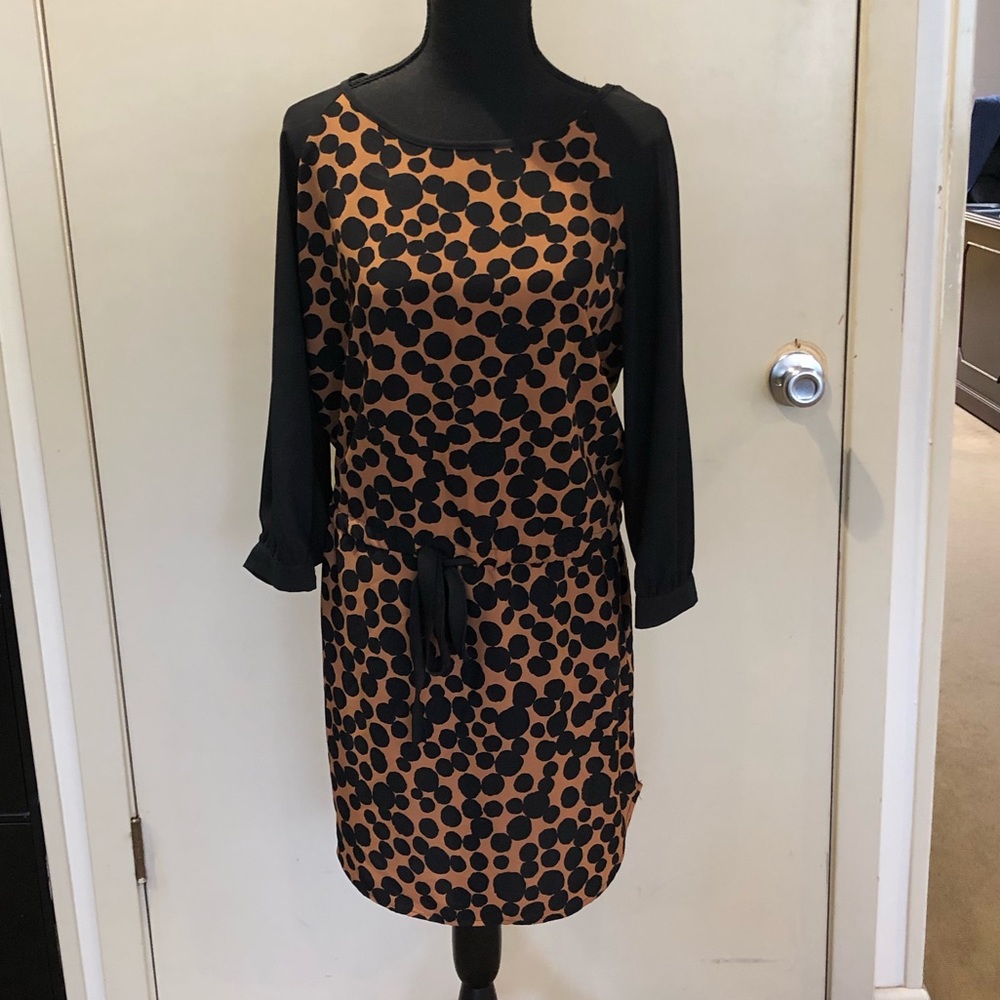 Andree size medium drawstring dress